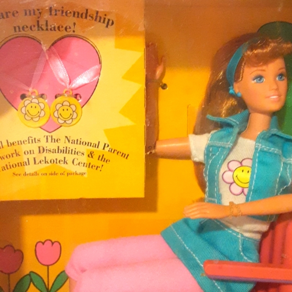 Disability-Inclusive Special Edition Doll from Barbie Line - Picture 9 of 9